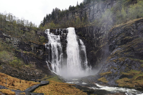 Bergen: Private Wasserfälle und Wunder der Fjorde Norwegens