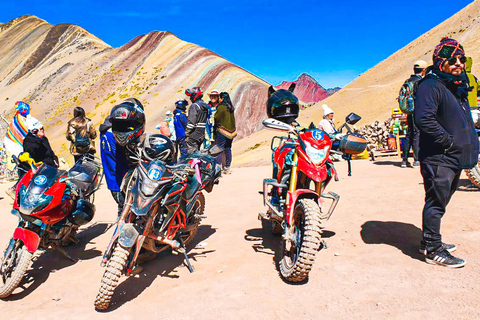 ATV Tour in Rainbow Mountain en Red Valley+FoodCusco: ATV Tour in Rode Vallei en Regenboogberg