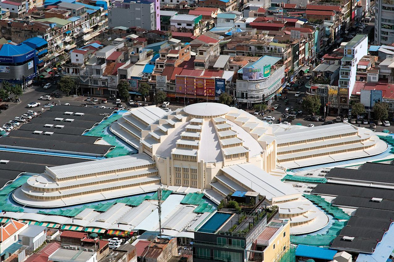 Phnom Penh: 10 Iconic Evening City Highlights by Tuk-Tuk