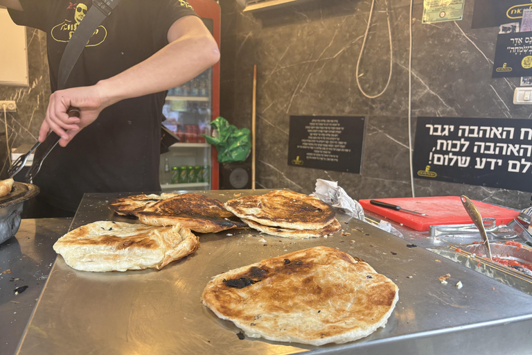 Tel Aviv: Jaffa, Neve Tzedek & Carmel Market with Tasting
