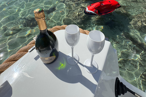 Mandelieu-la-Napoule: Luxury Boat Rental Without a License Mandelieu - 8-hour luxury boat rental without a license (6 people)