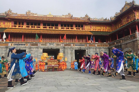 Da Nang: Excursie van een hele dag naar de stad Hue en Hai Van Pas