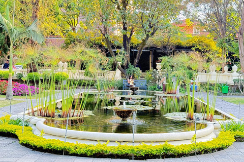 Kathmandu: Ason, Thamel & Garden of Dreams Walking Tour