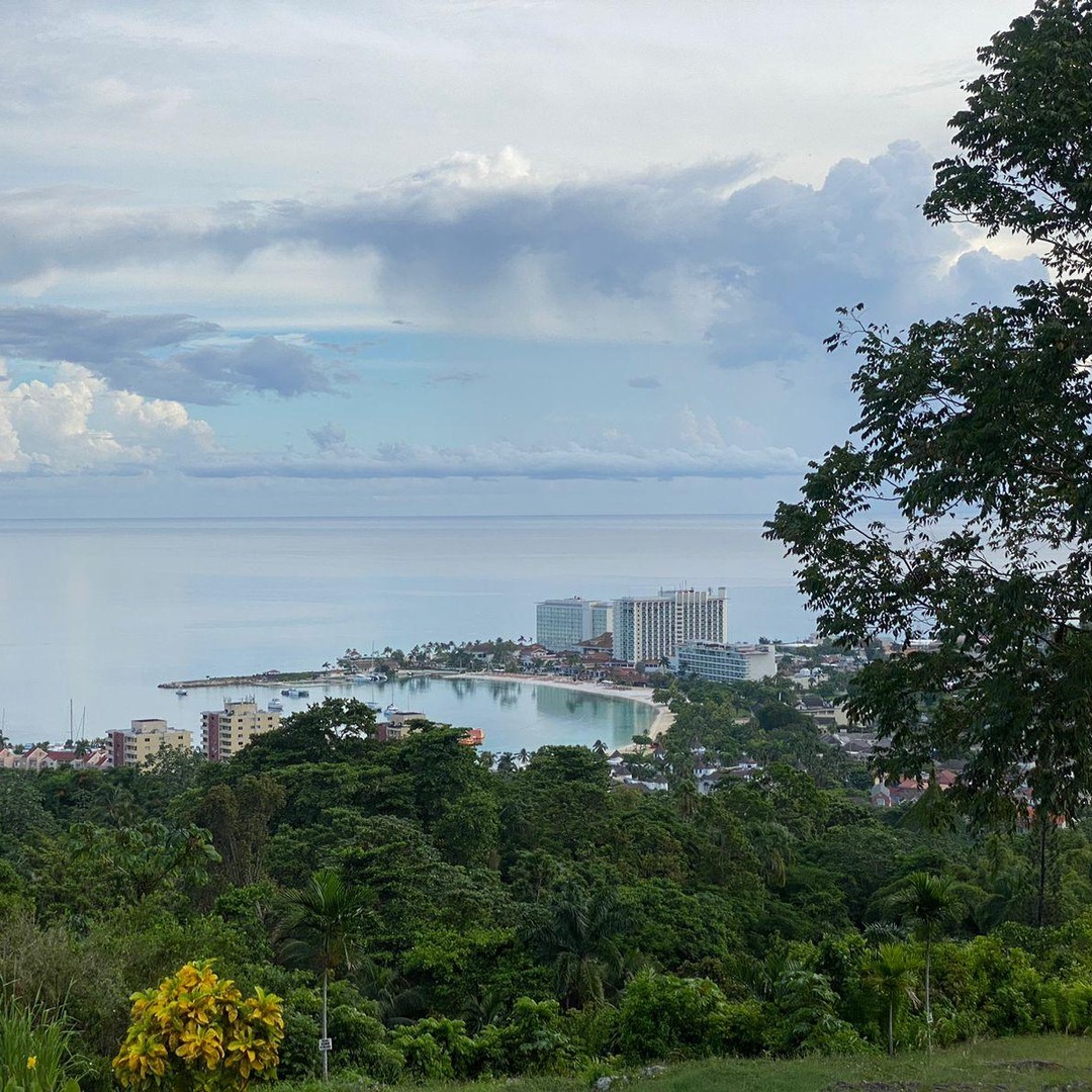 Ocho Rios: Τζαμάικα: Αξιοθέατα της υπαίθρου και γεύση της Τζαμάικα ...