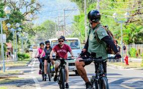Private Guided Tour: Discover El Valle de Anton on E-Bike