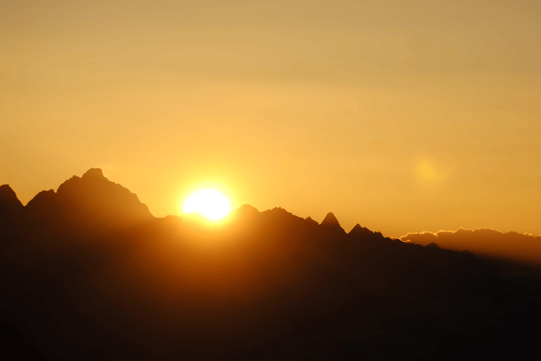 Nepal: Pikey Peak Trek with Guide