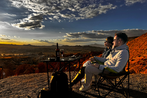 Capadócia: assistindo ao pôr do sol com vinho no Red Valley