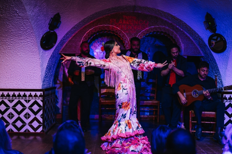 Barcelona: Flamenco Show at Tablao Flamenco Cordobes Flamenco Show with Drink Included