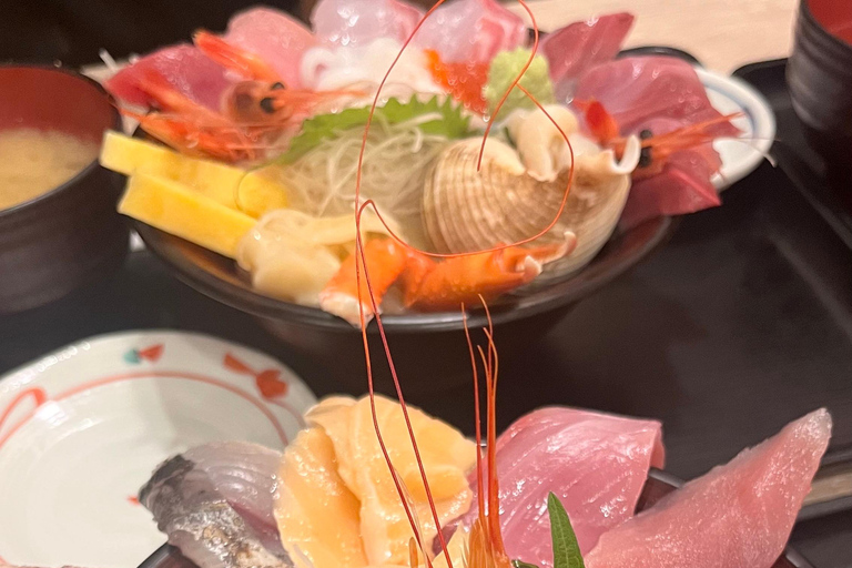 Tokyo: Tsukiji Tour (includes original map and tasting)