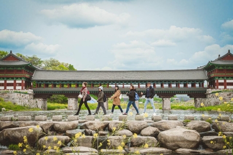 Busan: Gyeongju begeleide dagtocht naar de hoofdstad van de drie koninkrijkenGedeelde tour vanaf metrostation Seomyeon, uitgang 4