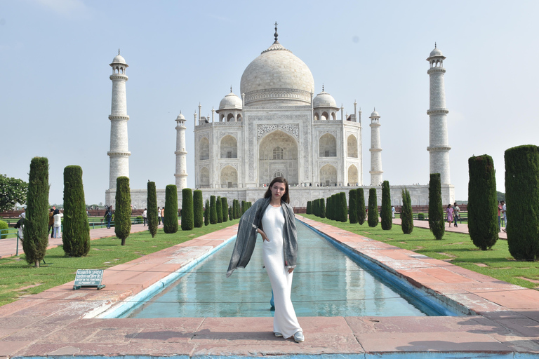 From Delhi: Private Taj Mahal & Agra Luxury Tour by Fortuner Tour with Toyota Fortuner and Tour Guide Only