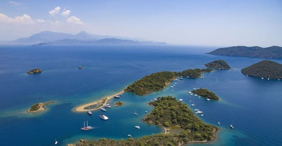 Fethiye: 12 Islands Boat Tour with Lunch and Hotel Pickup