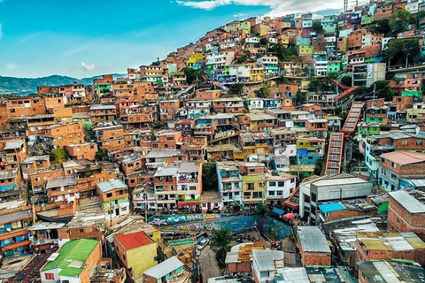 City Tour: Graffiti Tour Comuna 13 + Downtown Medellín