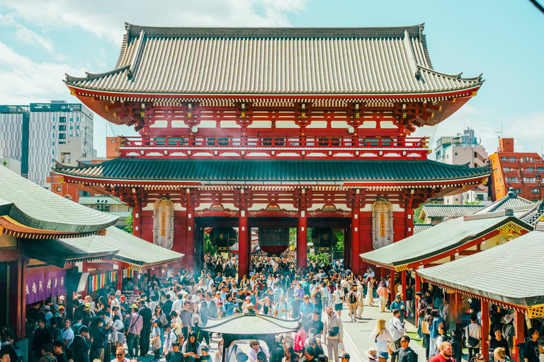 Tokyo Private Local Walking Tour (Must See Places in 1 Day) 4 Hours Option