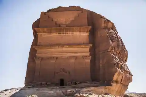 AlUla: Hegra, Elefantenfelsen und Ikmah Privater Transport