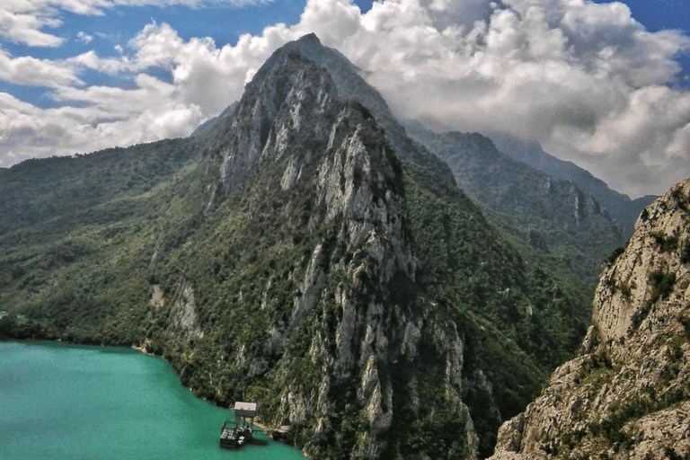 Excursion d'une journée au lac Bovilla et à la montagne Gamti