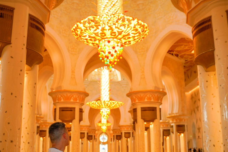 From Dubai: Abu Dhabi Grand Mosque With Light &amp; Peace MuseumSunset Shared Tour