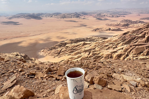 Wadi Rum: Full Day Jeep Sunset Tour with Lunch