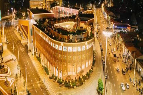 Addis Ababa: Walking Tour with Adwa Museum & Mercato
