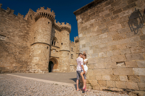 Portraits à Rhodes : Visite privée d&#039;un photographe de vacances3 heures + 75 photos sur 3 sites