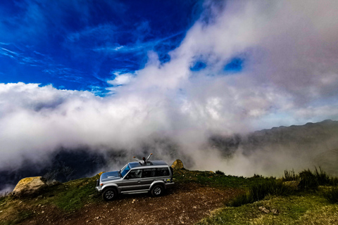 Nordwestlich von Madeira in 4x4 Cabrio Jeep Tour