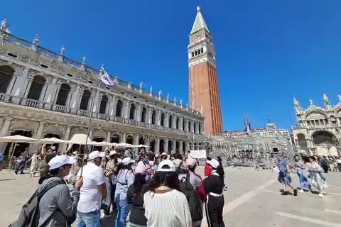 Da Milano: Gita guidata di un giorno a Venezia