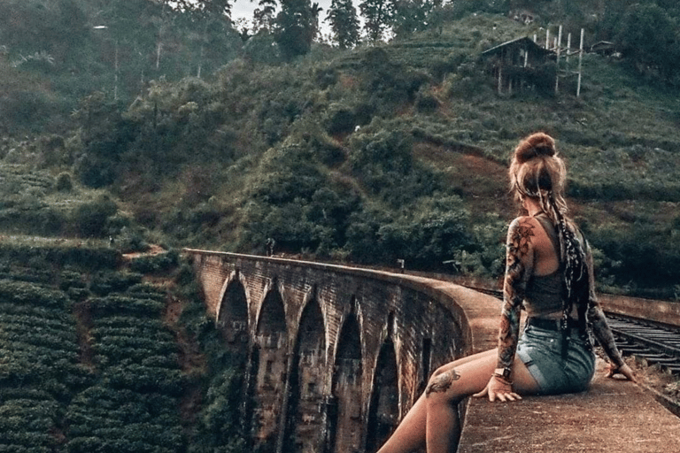 Sigiriya to Ella Scenic Train Transfer with Kandy Sightseein