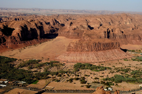 AlUla: Private Old Town, Oasis & Harrat Sunset Tour