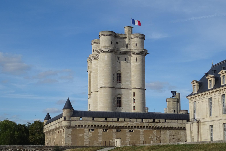 Vincennes Castle: Private Guided Tour with Entry Ticket Vincennes Castle: Private Guided Tour with Ticket