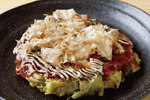 Osaka: Corso di cucina sugli okonomiyaki con birra o bibita analcolica