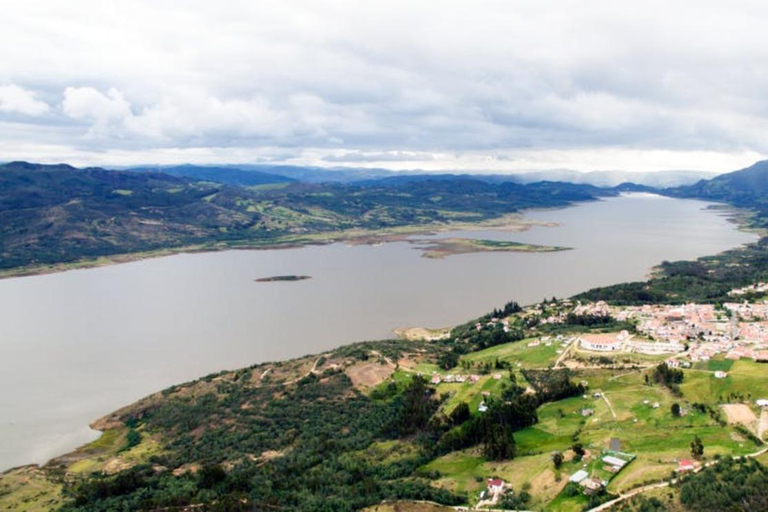 BOGOTA: Seglingsdag i Guatavita, segla och utforska på Tominé-reservoaren