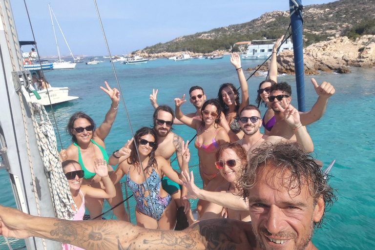 Tour des îles de l&#039;archipel avec déjeuner et boissons