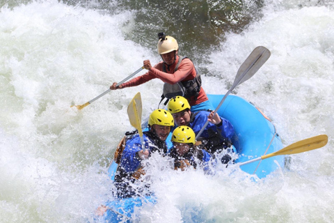 Rafting and ziplining in Arequipa