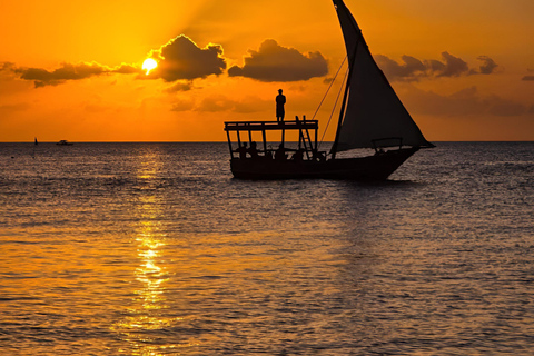 Zanzibar: Nungwi i Kendwa Sunset Dhow Cruise z transferemZanzibar: Nungwi i Kendwa Sunset Dhow Cruise.