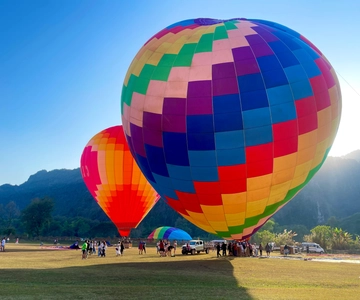 Recogida y regreso en globo aerostático en VangVieng