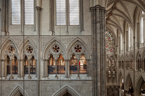 VIP Westminster Abbey & Upper Gallery and Buckingham Palace