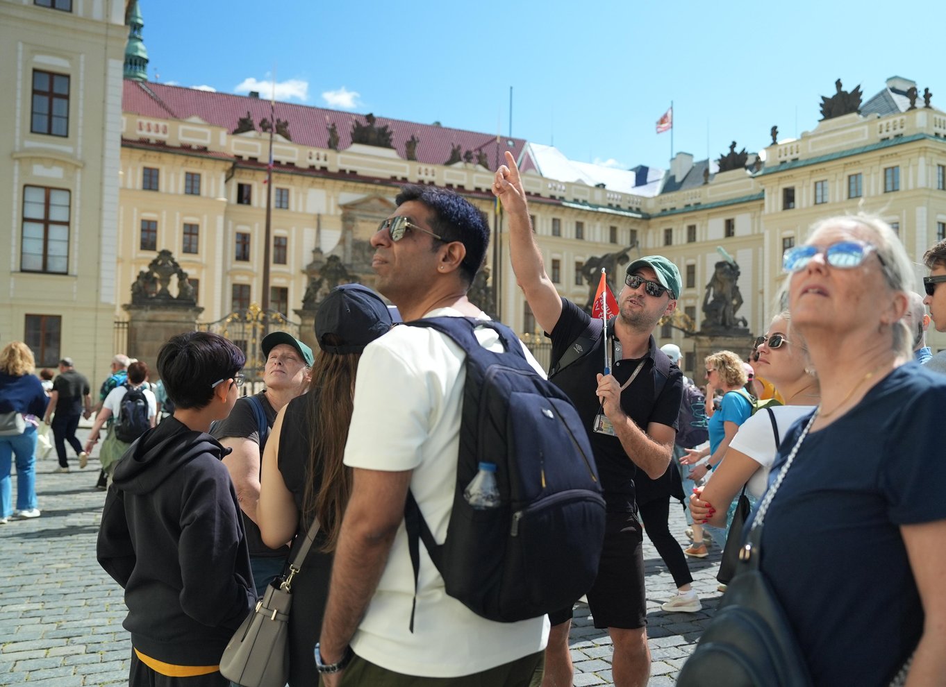 Prag: Byens højdepunkter med bus, båd og til fods