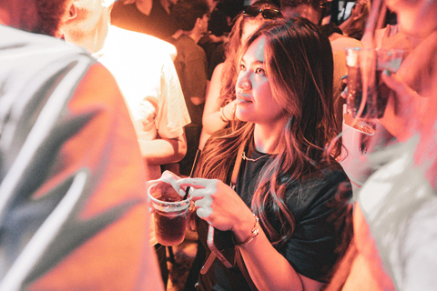 Tirana: Pub Crawl with 1 hour of Unlimited Drinks