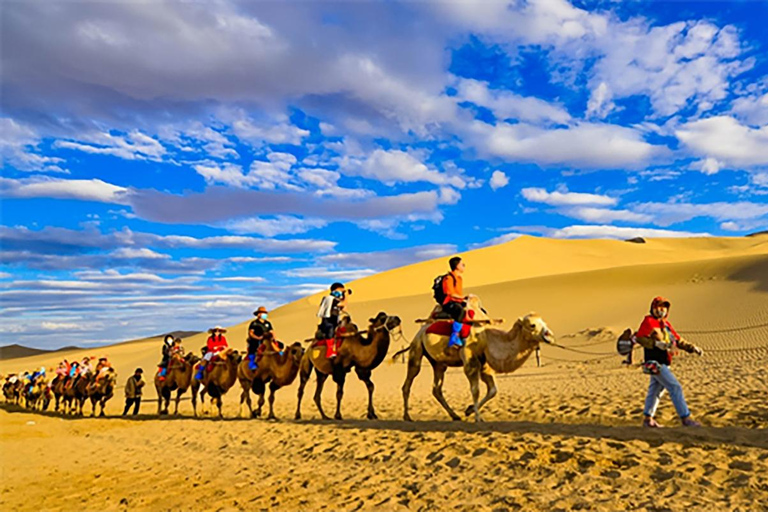 Dunhuang: Mingsha Mountain, Crescent Lake & Museum Tour