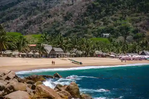 Marina Vallarta: Yelapa and Majahuitas Snorkeling Tour