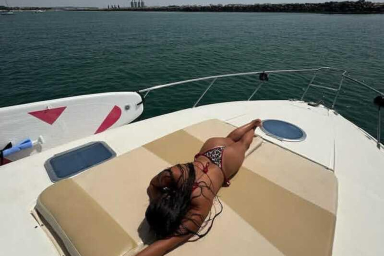 2 h Cádiz Experience on Private Yacht + Sherry wine tasting