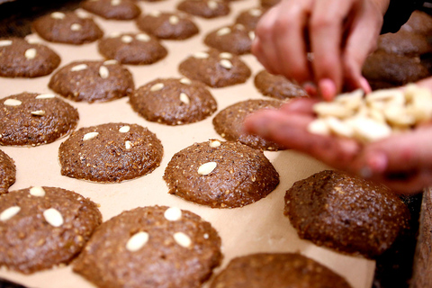 Nuremberg: "Christmas Journey of Discovery" Guided Tour