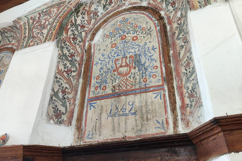 Berat: Old Town Walking Tour with Local Products Tasting