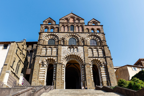 From Lyon: Le Puy-en-Velay Mountains and Fortress Day Trip