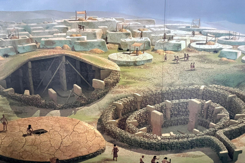 Da Istanbul: Göbekli Tepe e Monte Nemrut Tour di 2 giorniDa Istanbul: tour giornaliero di Göbekli Tepe e Şanlıurfa