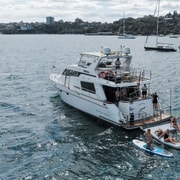 Sydney: Private 4-Hour Luxury Harbour Yacht Cruise and Swim