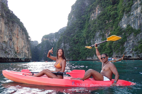 Koh Phi Phi : Pirat båttur med snorkling och kajakpaddling