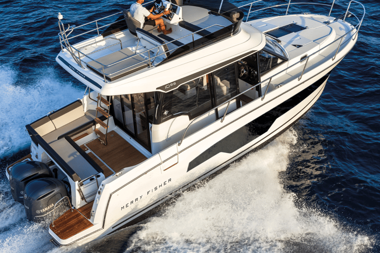 Jakarta: Private Yachtfahrt zu 5 Inseln mit Schnorcheln und AngelnJakarta: Tagestour mit Yacht zu 5 Inseln, Schnorcheln und Angeln