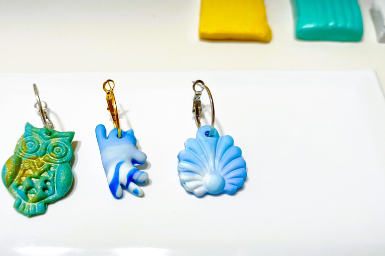 Athens: Jewelry-Making Workshop with Drink