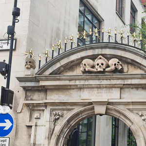 London: 1 to 1 City of London Walking Tour with Ex-Detective